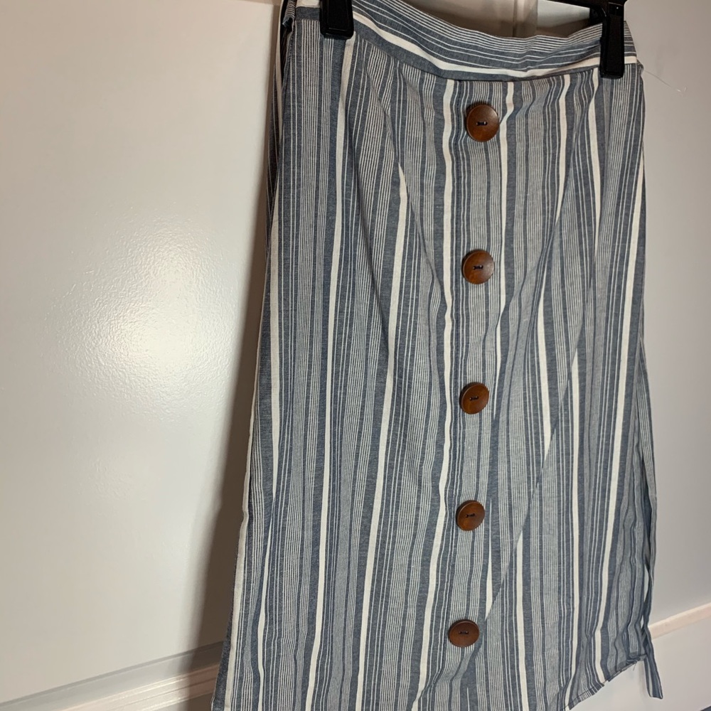 Women’s striped skirt NWOT